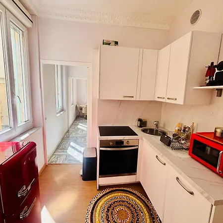 Apartment Centre Ville-vieille Ville-promenade Des
